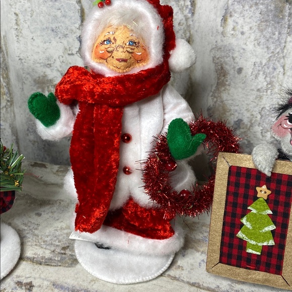 AnnaLee Dolls Lot Mrs Claus and Mice
